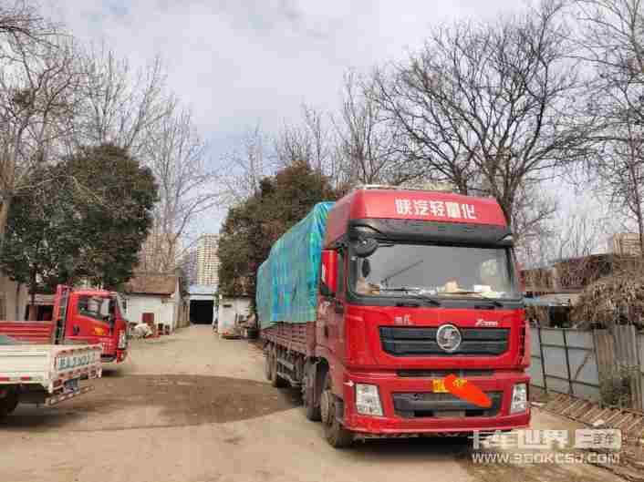 载货车 德龙X3000 338马力